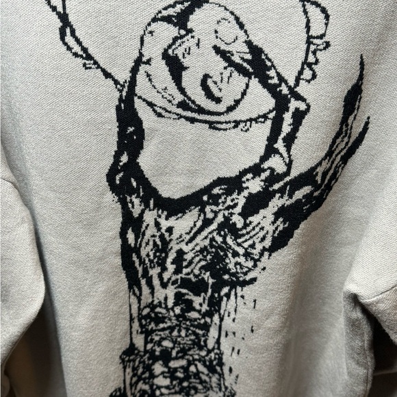 Graphic Beige Sweater - Picture 4 of 7